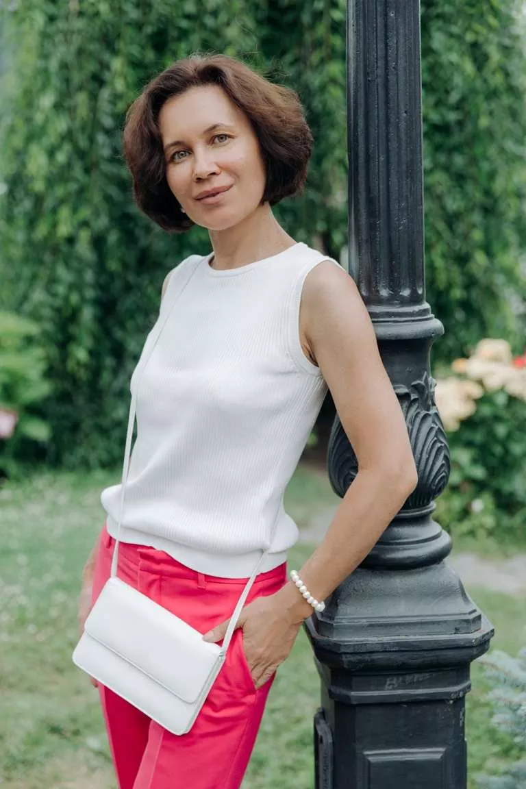 Rencontre séniors, Marina 45 ans, une belle femme russe céibataire.